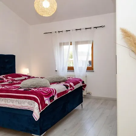 Holiday home Ana Istra *